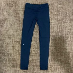 Black Ivivva leggings